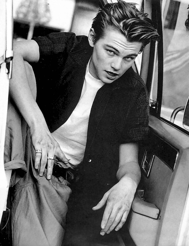 leonardo dicaprio young. I love young Leo.