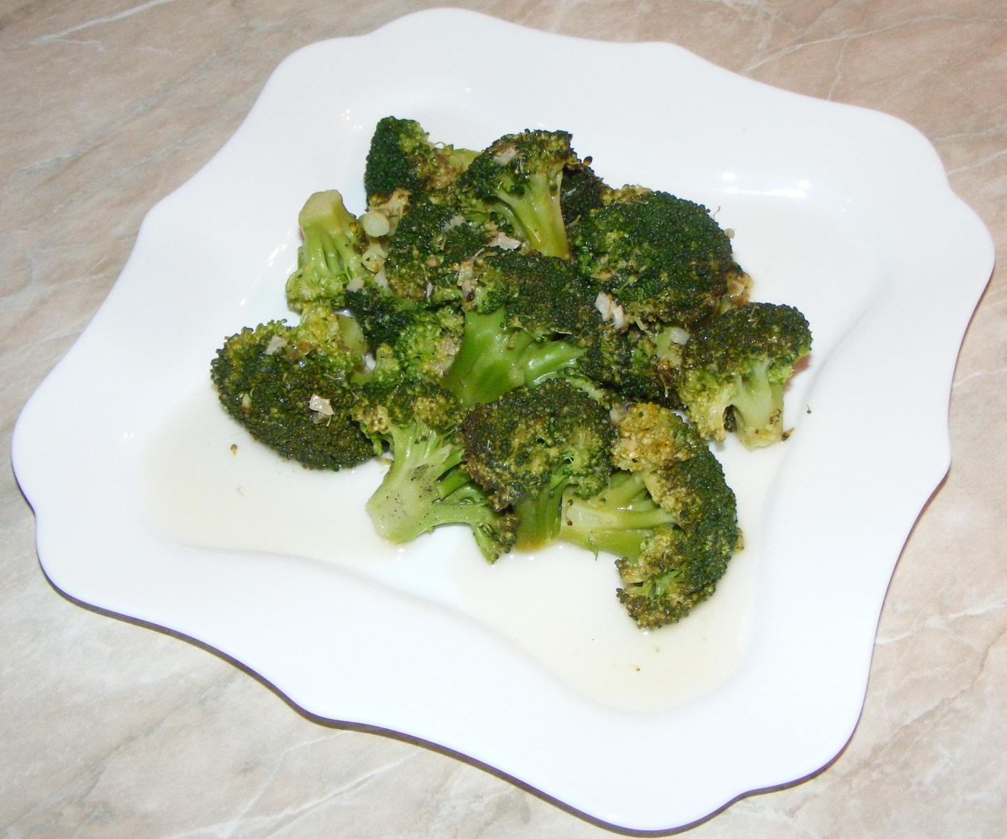 Broccoli Cu Usturoi Si Ardei Iute La Tigaie Retete Culinare