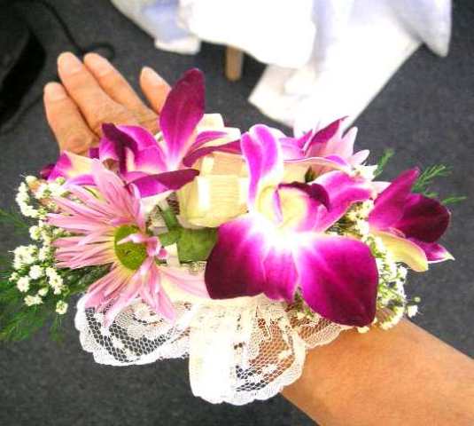 Different Types Of Flowers For Corsages