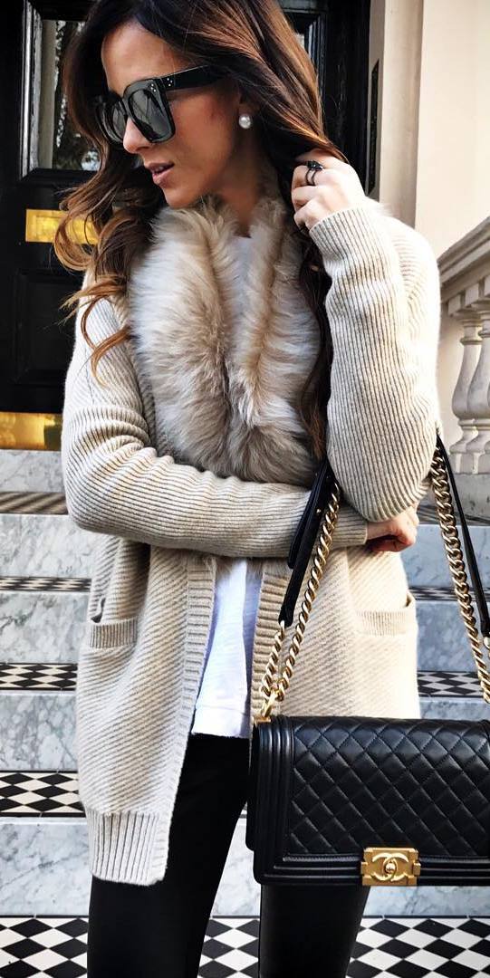 cute outfit | knit cardigan / white top + bag + black skinnies