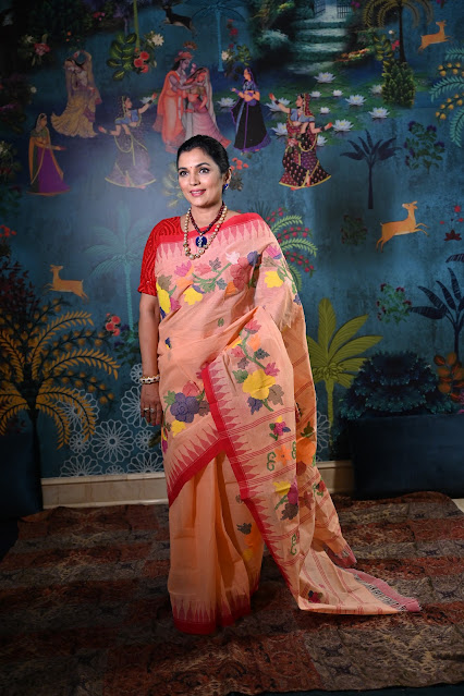 Peach cotton moirang phee with jamdani rose motifs on pallu