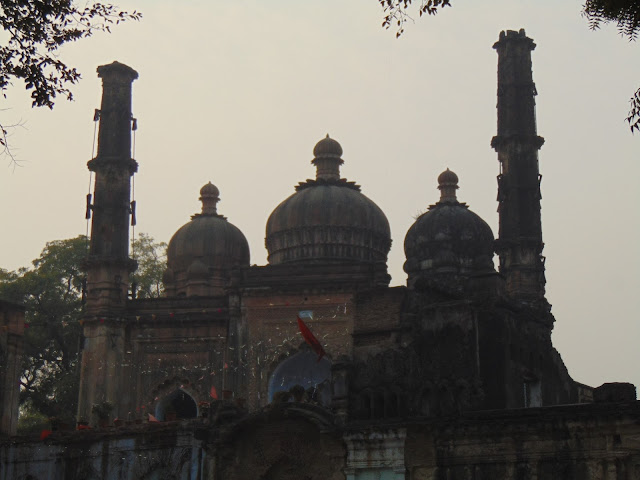 mosque in residency