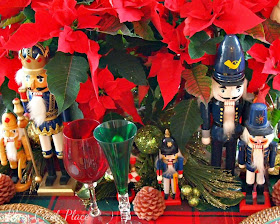 Christmas tablescape, Nutcrackers, Noritaki Royal Hunt, Noel wine flutes 