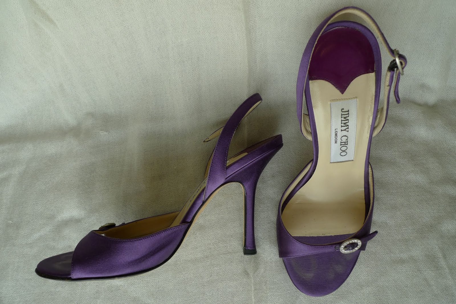 purple wedding shoes for bride