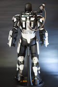 sgBinasHot Toys Iron Man 1/6th scale Fanatic: Hot ToysIron Man 2 War . (dsc )