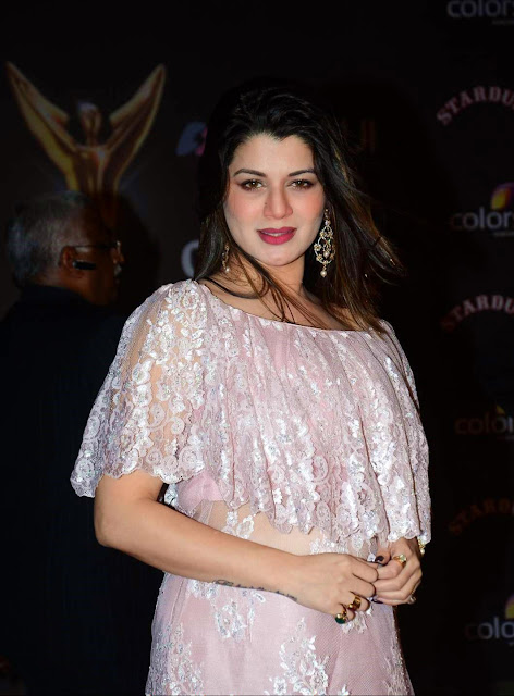 Kainaat Arora looking cute in a pink dress in the latest photos.