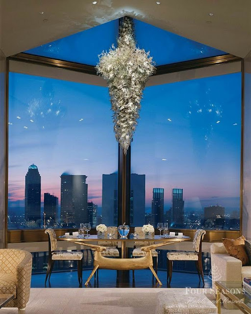 Four Seasons Hotel, New York