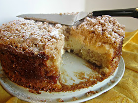 Strawberry Cheese Crumb Cake