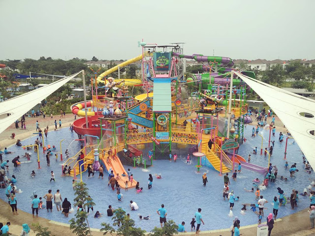 Gowet Waterpark Grand Wisata Bekasi