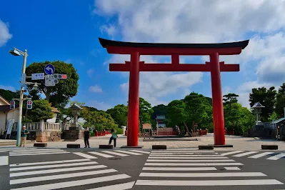 鶴岡八幡宮　三の鳥居