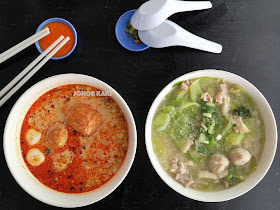 Pang & Tan Yong Chun in Ulu Tiram. The Most Loaded Mee Hoon Kueh in Johor 永春面粉粿