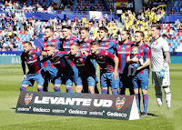 LEVANTE U. D. Temporada 2021-22. Sergio Postigo, Pepelu, Róber Pier, Gonzalo Melero, Martín Cáceres, Jorge Miramón, Dani Cárdenas. José Luis Morales, Roger, Franquesa y Radoja. LEVANTE U. D. 2 VILLARREAL C. F. 0 Sábado 02/04/2022, 16:15 horas. Campeonato de Liga de 1ª División, jornada 30. Valencia, estadio Ciutat de Valencia: 14.908 espectadores. GOLES: 1-0: 69’, José Luis Morales. 2-0: 90+1’, José Luis Morales.