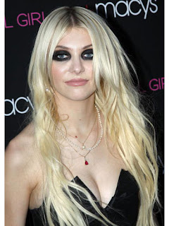 Taylor Momsen Long Hairstyles