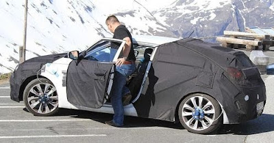 2012 Hyundai Veloster Coupe Spy Pictures