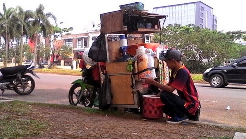 Kisah Ikin, Pedagang Keliling dengan Keuntungan Rp 13 juta Perbulan