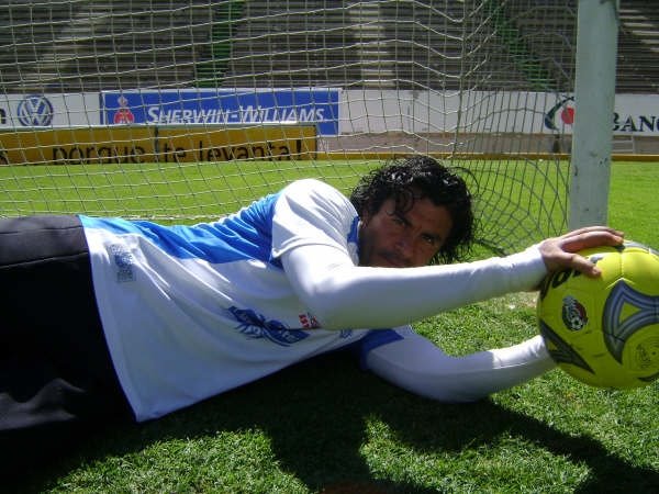 "Arias tiene mucho colmillo": ALEXANDRO ALVAREZ...