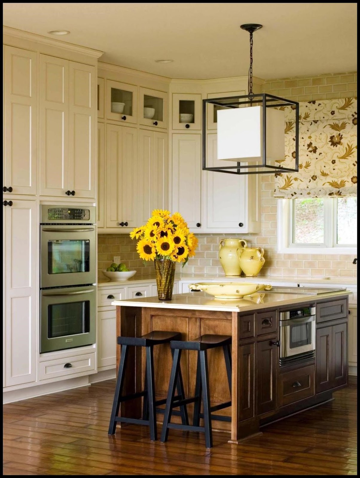 13 Pics Of Kitchen Islands Vintage Kitchen Islands Pictures Ideas Tips From HGTV HGTV Pics,Of,Kitchen,Islands