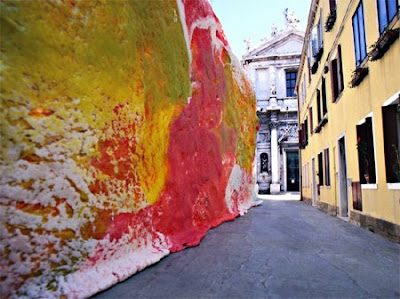 Amazing Giant Chewing Gum Sculptures in Venice Seen On www.coolpicturegallery.net