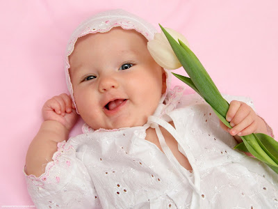 Cute Babies desktop wallpapers and photos