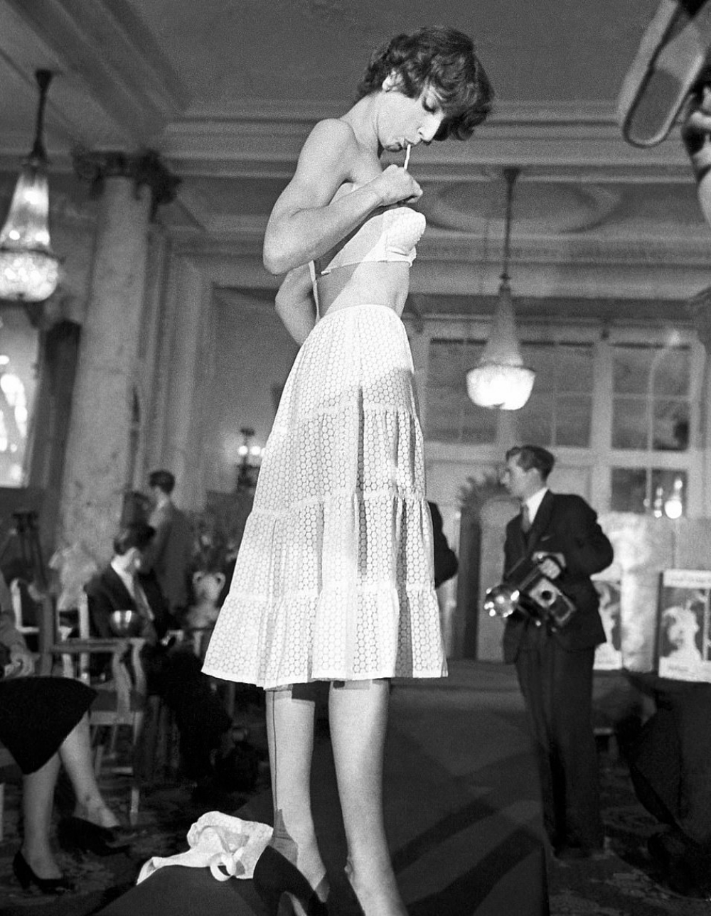 Testing Vintage: 1950's Inflatable Bra – Miss MonMon