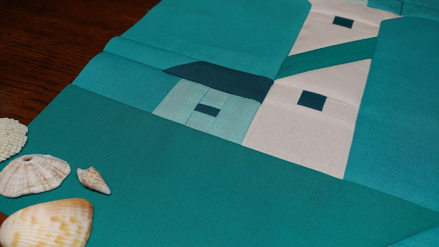 Lighthouse quilt block for QAL By the Sea