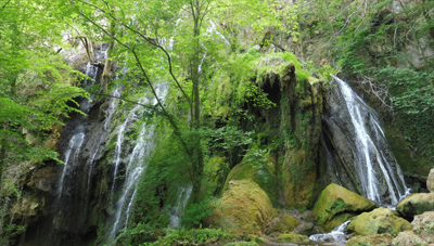 Cascada de Corraladas inferior