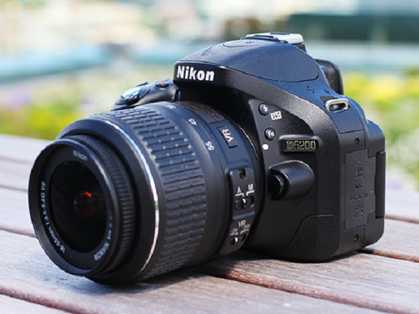 Review Harga dan Spesifikasi Kamera Nikon D5200