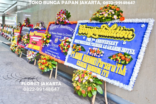 Toko Bunga Jual Bunga Papan Wedding dan Duka Cita