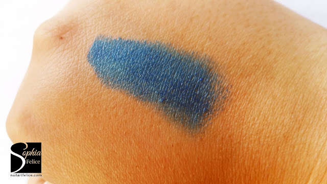 star gazer - swatch uv lip stick neon blu