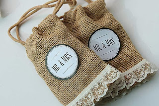 SRM Stickers Blog - Burlap Wedding Favors by Yvonne - #burlap #bags #wedding #lace #stickers #doilies