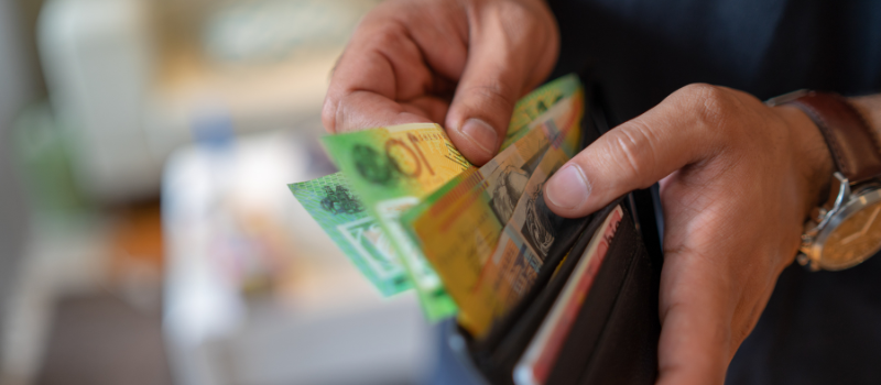 How to Manage Money in Australia - NewlyAussie.com