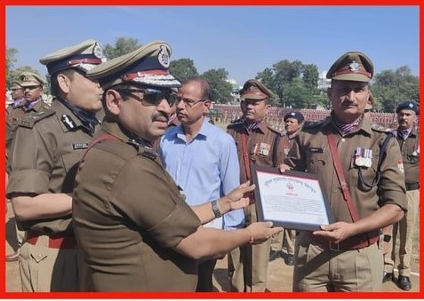 पिथौरागढ़ : प्रभारी निरीक्षक कोतवाली हिमांशु पन्त को मिला बैस्ट विवेचक का अवार्ड