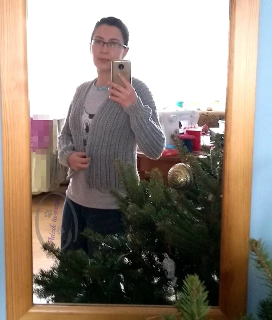 Sweter na szydełku zapinany na guziki - przymiarka - Blog DIY Adzik tworzy