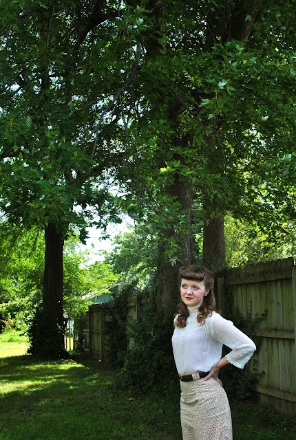 Flashback Summer: Edwardian Bettie Bangs- pigeon breast Gibson girl shirt, victory rolls, early 1900s