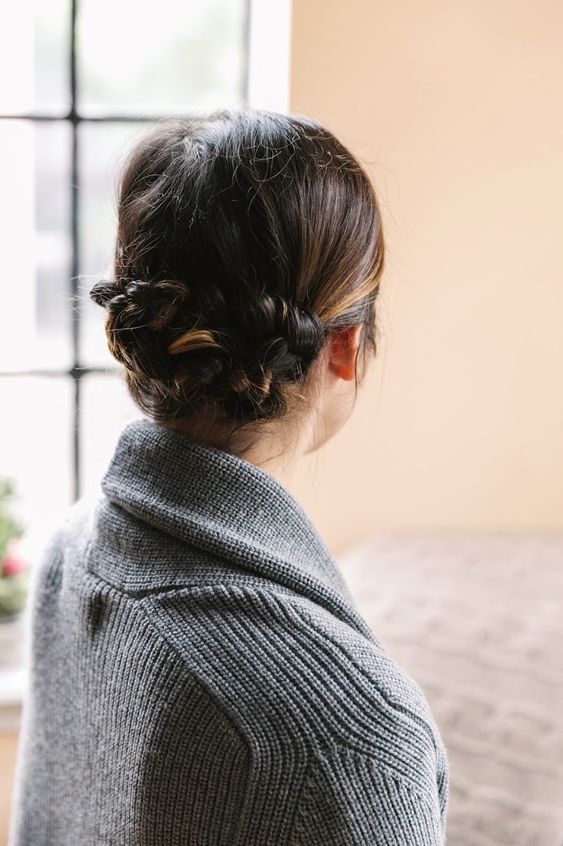 trendy hairstyle idea to try this fall