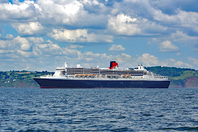 Achilles 9m Sancerre in Tor Bay