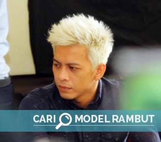 13 Model Rambut Ariel Noah Sangat Keren - Tips Rambut