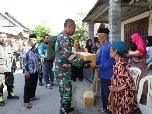 Letkol Endi Gerilya Berantas Stunting Hingga Pelosok Desa
