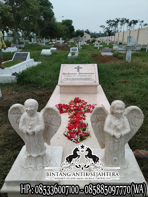 Makam Kristen Modern Satu Tingkat Dengan Patung Malaikat