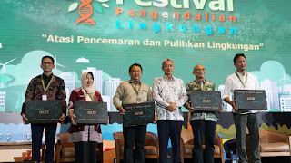 Julmansyah Kadis LHK NTB Wakili Pemprov NTB Terima Penghargaan Pengelolaan Lingkungan Kemen LHK RI