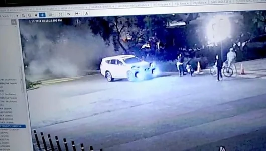 Begini Detik-detik Ledakan Petasan di Parkit Senayan yang Terekam CCTV