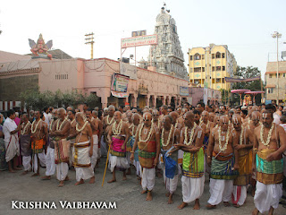Garuda Vahanam,Purappadu,Yeasal,Video Divya Prabhandam, Brahmotsavam,Sri Parthasarathy Perumal,Chithirai, Triplicane,   Thiruvallikeni, Utsavam