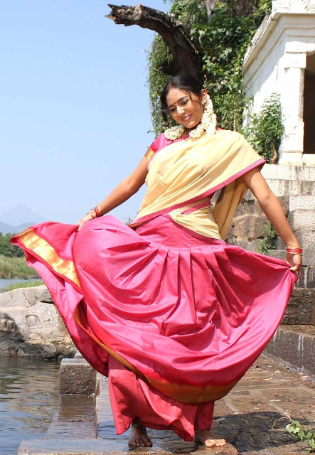 South Indian Actress Dhiyana Hd Wallpaper
