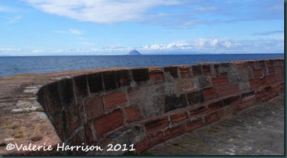 20-harbour-wall-and-Ailsa