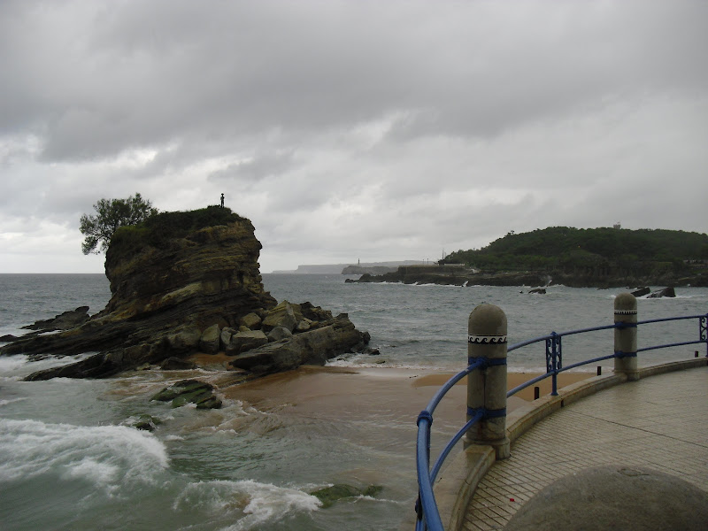 Peña Vieja en Playa del Camello en Santander