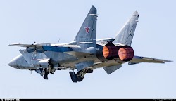  Βίντεο μέσα από το πιλοτήριο του αεροσκάφους MiG-31BM ενώ εκτελεί πτήση φτάνοντας μέχρι τη στρατόσφαιρα, δημοσίευσε το ρωσικό υπουργείο Άμυ...