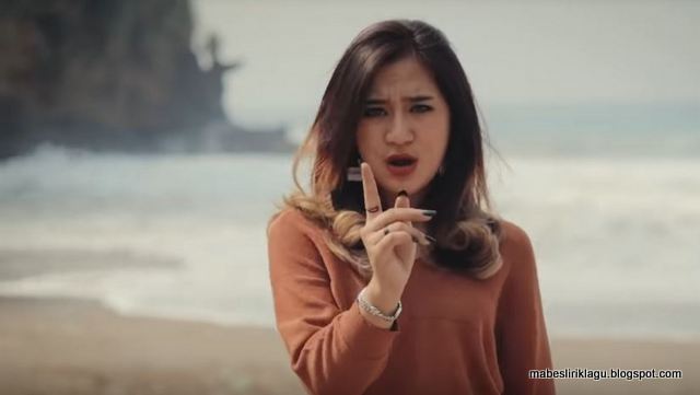 Lirik Fanny Sabila - Anjeun Buaya