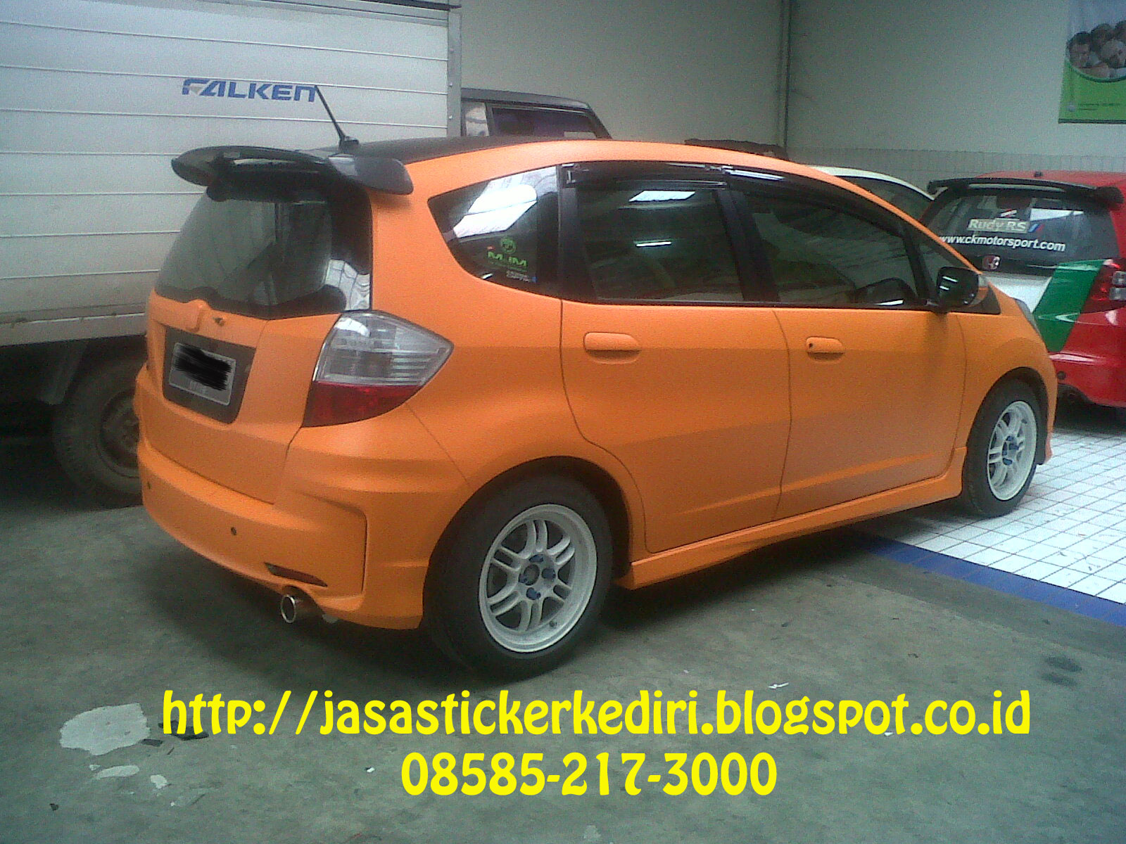 Gambar Harga  Cutting  Sticker  Mobil  Full  Body  Duniaotto