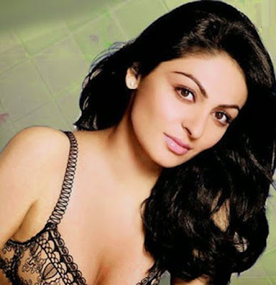 Neeru Bajwa