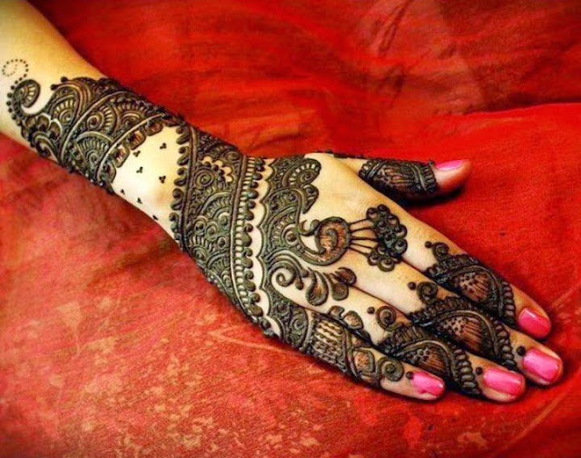 Beautiful Pakistani New and Gorgeous Mehndi Designs Wallpapers Free Download